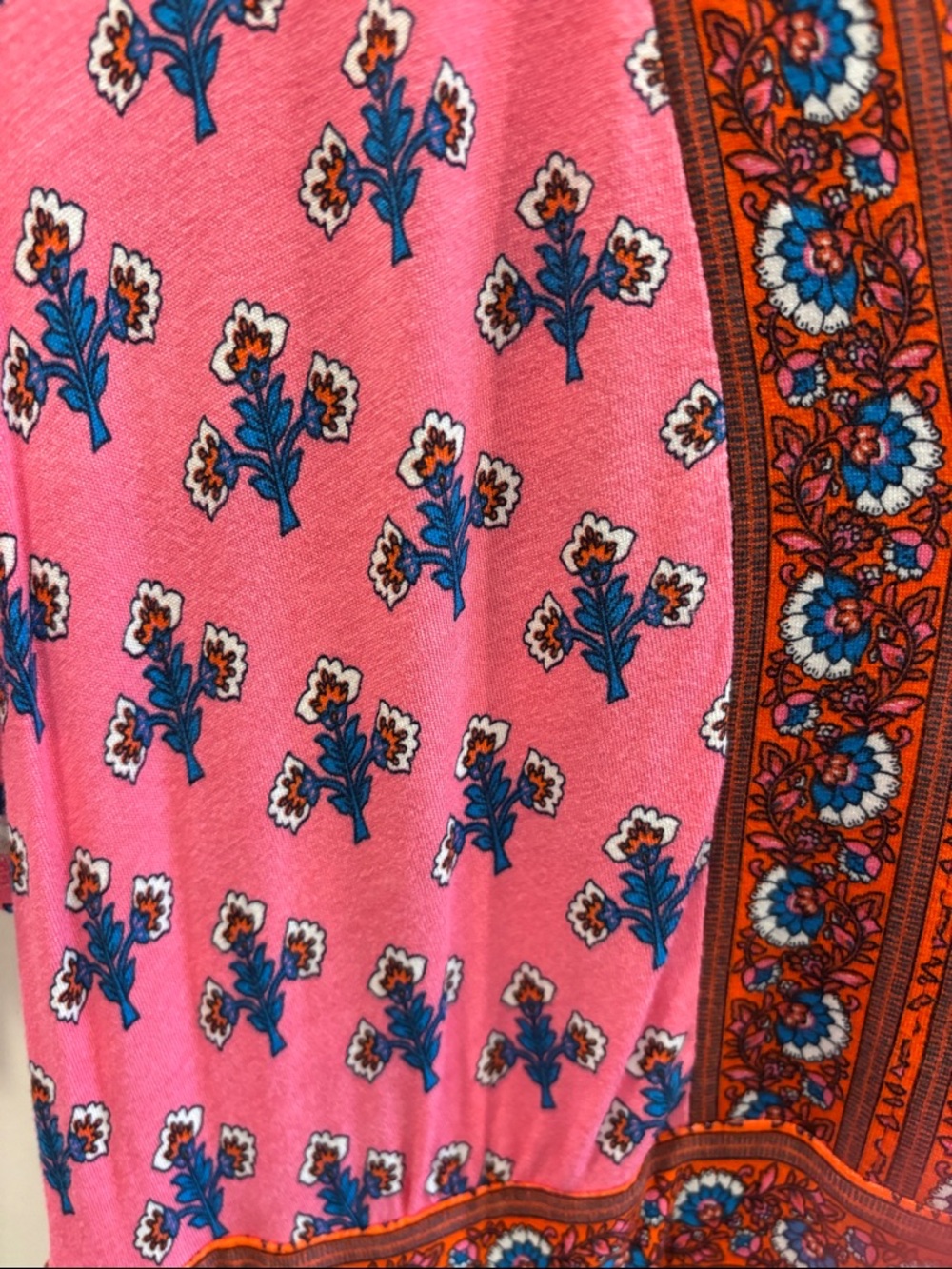 Pink Patterned V-Neck Maxi Dress - Picture 4 of 6